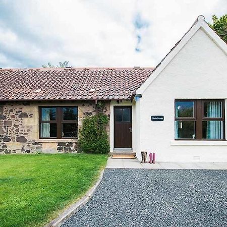 Douglas Fir Lodge With Hot Tub Near Cupar Fife Luthrie 외부 사진
