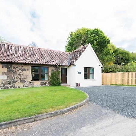 Douglas Fir Lodge With Hot Tub Near Cupar Fife Luthrie 외부 사진