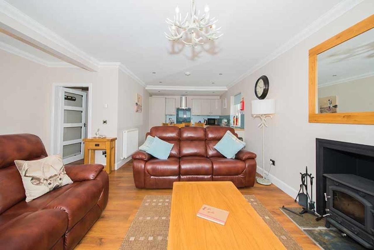 Douglas Fir Lodge With Hot Tub Near Cupar Fife Luthrie 외부 사진